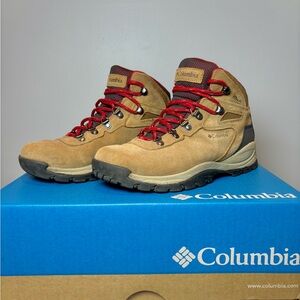 Columbia Hiking Boots 7.5